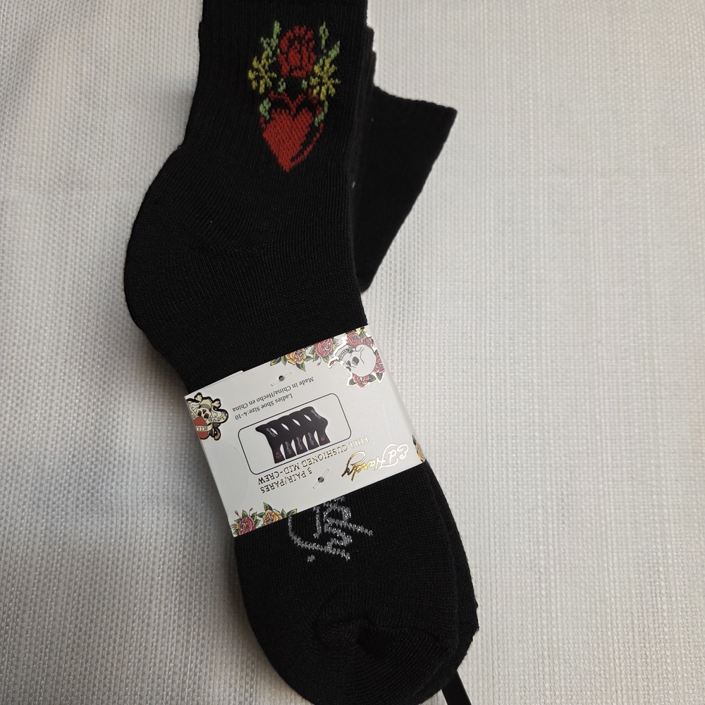 Ed Hardy Womans Socks Size 4-10 NEW